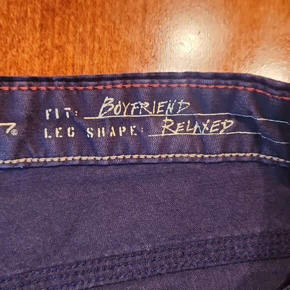 Eddie Bauer Boyfriend Mid Rise Relaxed Leg Corduroy Pants, Size 12, Navy Blue - Picture 7 of 10